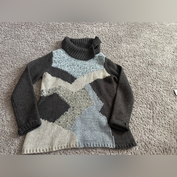 Preloved Patterned Sweater - Picture 1 of 3